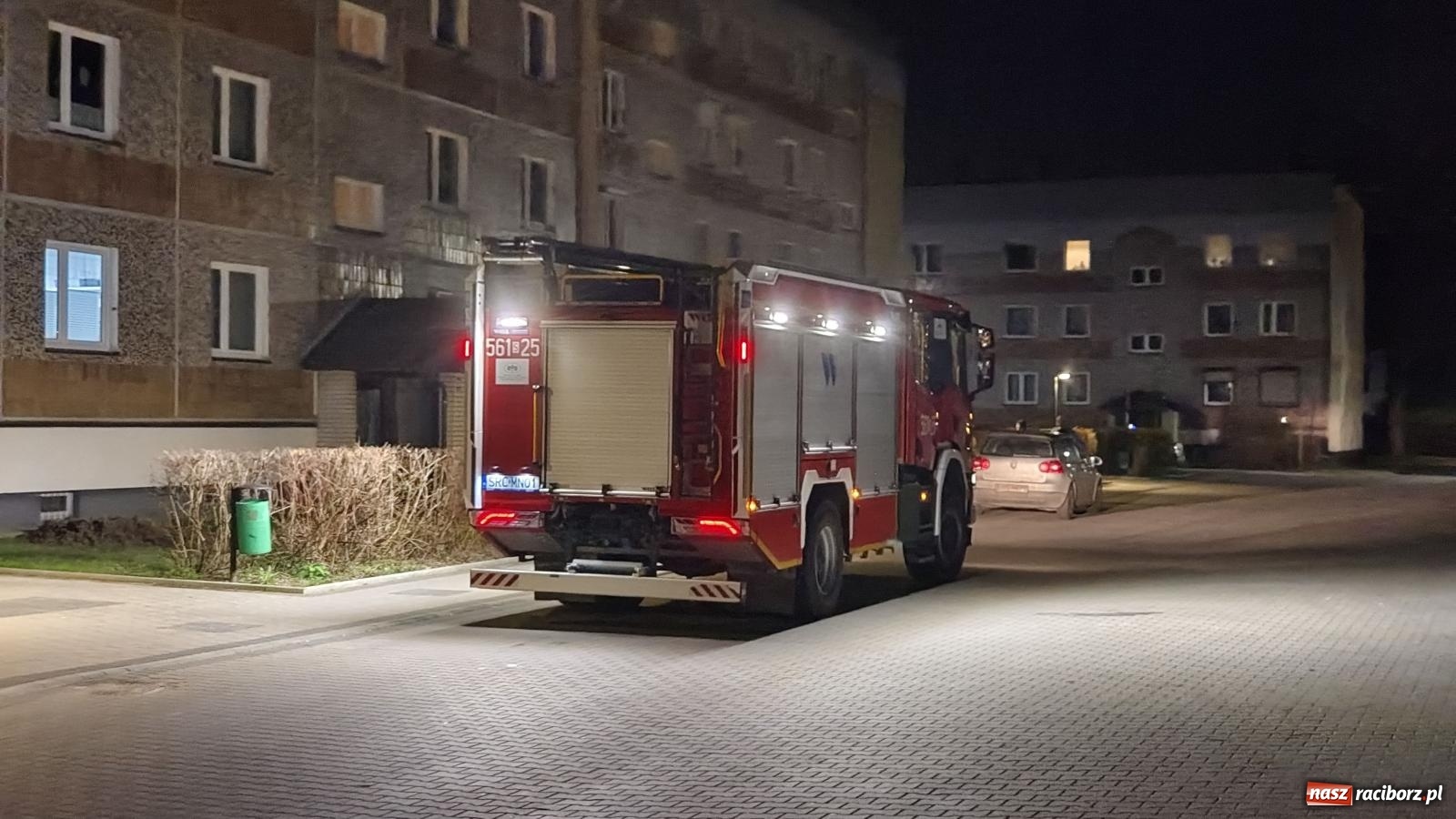 Zdjęcie w galerii na portalu naszraciborz.pl: Wieczorna akcja straży przy Szczęśliwej wiadomości z regionu