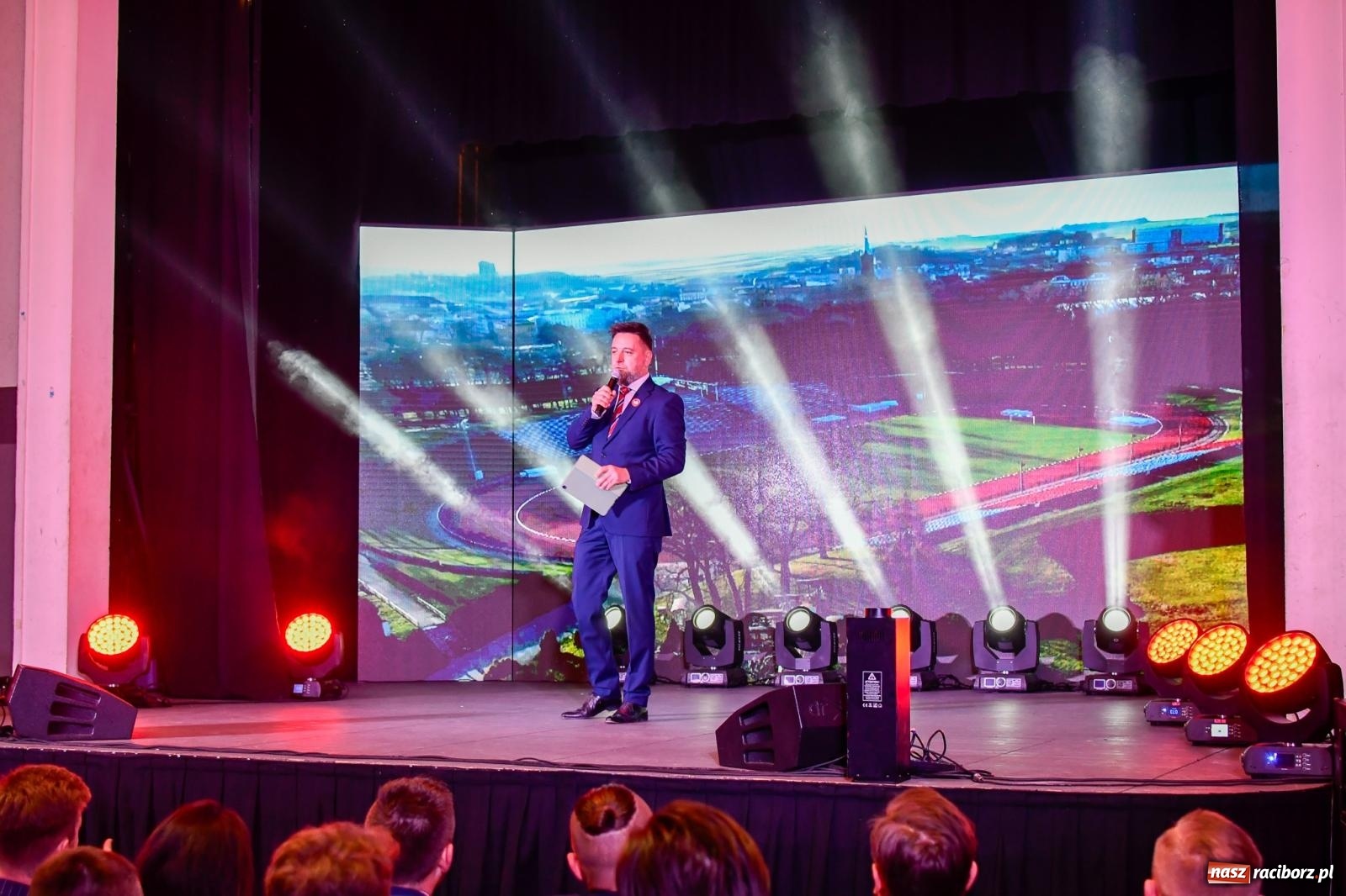 Zdjęcie w galerii na portalu naszraciborz.pl: Pięć konkretów drużyn Michała Fity i Michała Wosia. Konwencja w Strzesze wiadomości z regionu