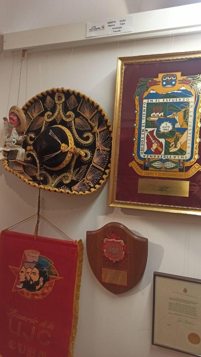 Zdjęcie w galerii na portalu naszraciborz.pl: Mała Strzecha na warsztatach w siedzibie zespołu Śląsk wiadomości z regionu