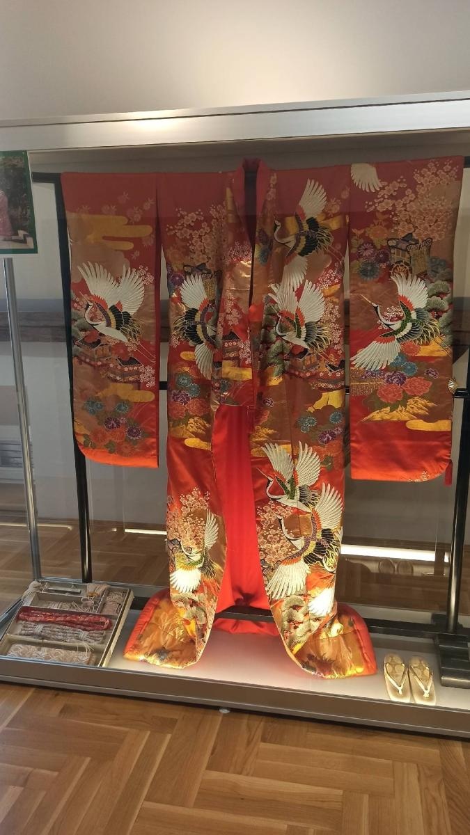 Zdjęcie w galerii na portalu naszraciborz.pl: Mała Strzecha na warsztatach w siedzibie zespołu Śląsk wiadomości z regionu