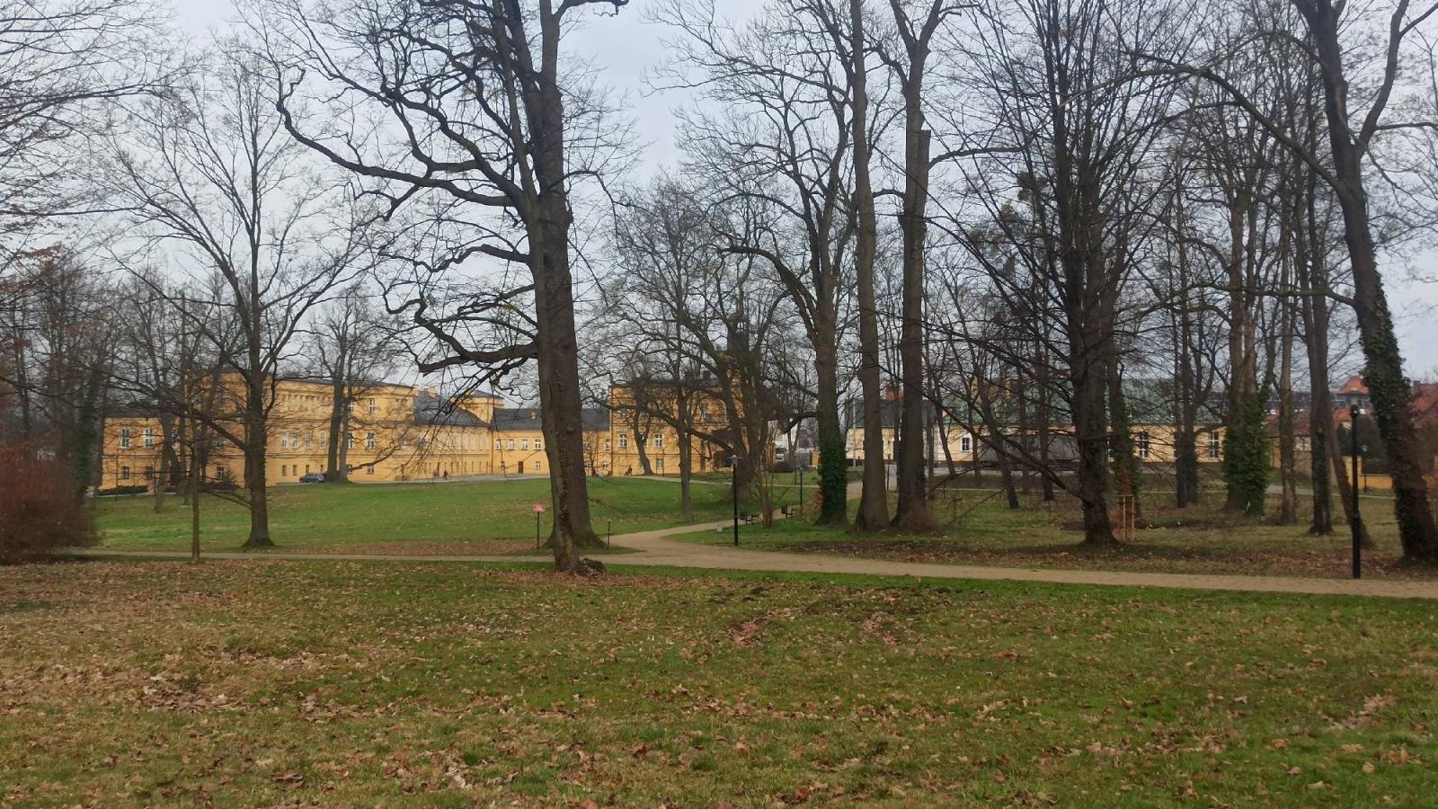 Zdjęcie w galerii na portalu naszraciborz.pl: Mała Strzecha na warsztatach w siedzibie zespołu Śląsk wiadomości z regionu