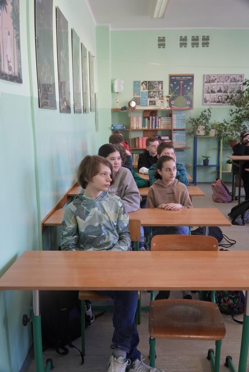 Zdjęcie w galerii na portalu naszraciborz.pl: Prezydent wcielił się w rolę nauczyciela historii wiadomości z regionu