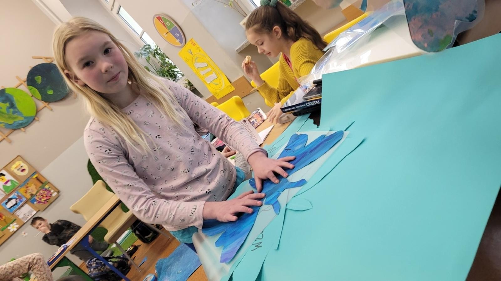 Zdjęcie w galerii na portalu naszraciborz.pl: Dzieci tworzą wielkanocne dekoracje dla Raciborza wiadomości z regionu