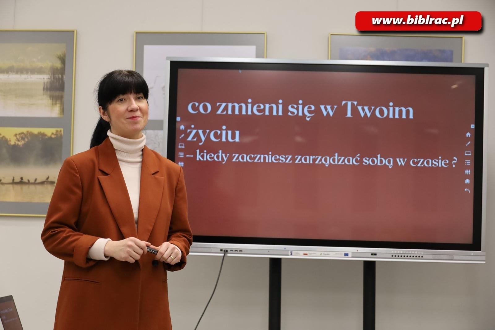 Zdjęcie w galerii na portalu naszraciborz.pl: Milionerzy czasu w raciborskiej bibliotece. Ruszył projekt Biblioteka z pasją wiadomości z regionu