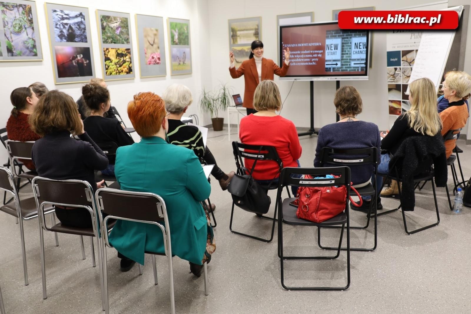 Zdjęcie w galerii na portalu naszraciborz.pl: Milionerzy czasu w raciborskiej bibliotece. Ruszył projekt Biblioteka z pasją wiadomości z regionu