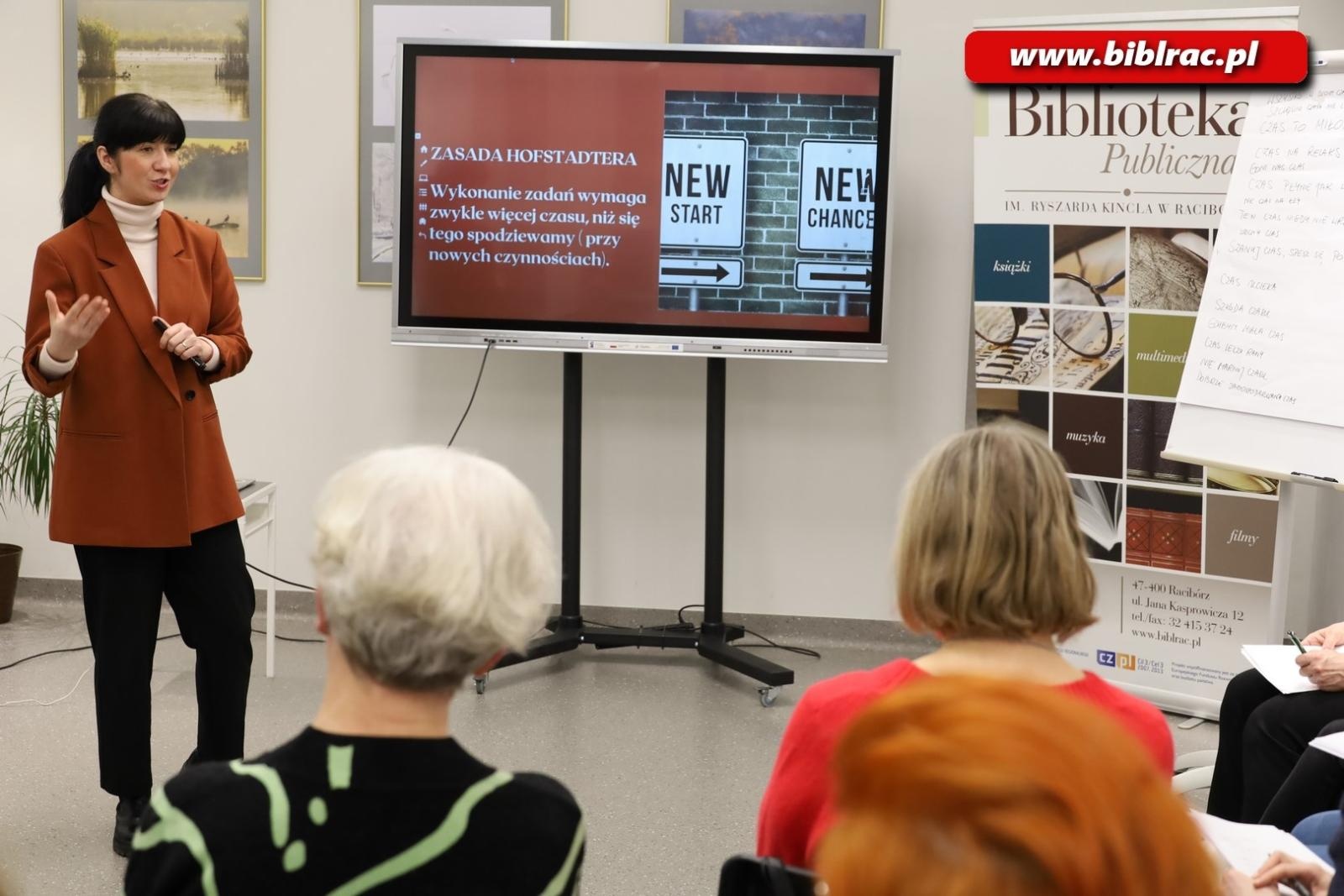 Zdjęcie w galerii na portalu naszraciborz.pl: Milionerzy czasu w raciborskiej bibliotece. Ruszył projekt Biblioteka z pasją wiadomości z regionu