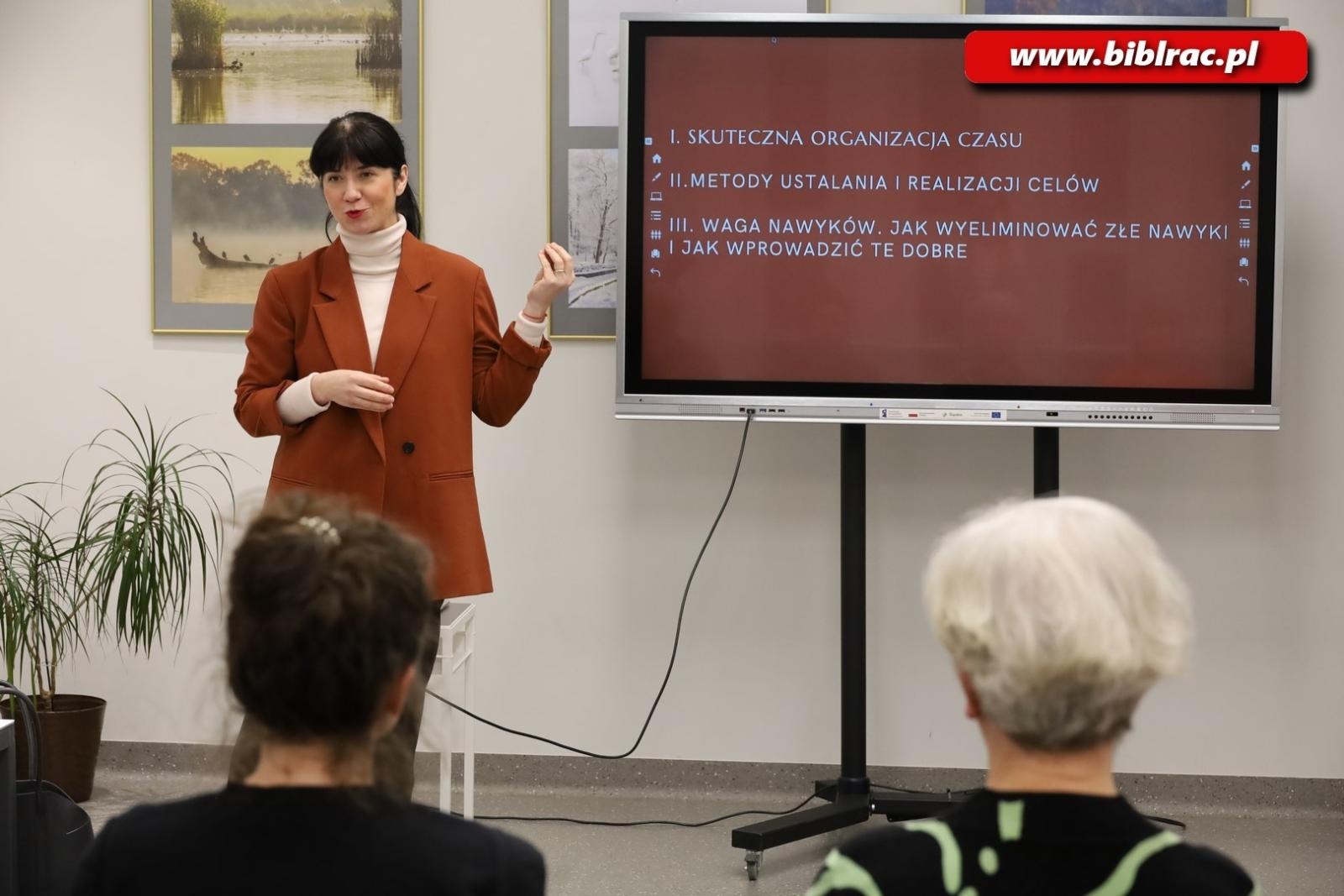 Zdjęcie w galerii na portalu naszraciborz.pl: Milionerzy czasu w raciborskiej bibliotece. Ruszył projekt Biblioteka z pasją wiadomości z regionu
