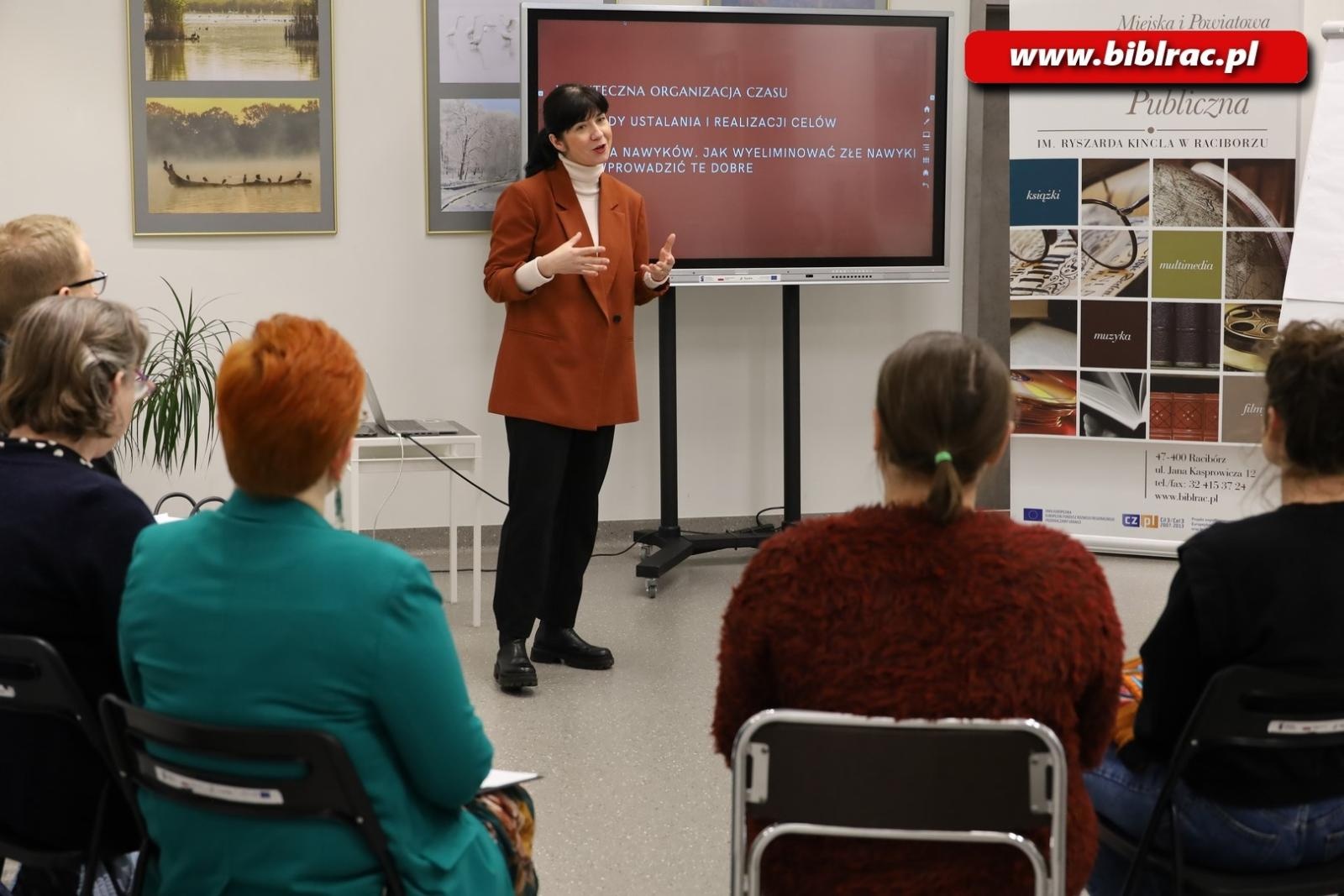 Zdjęcie w galerii na portalu naszraciborz.pl: Milionerzy czasu w raciborskiej bibliotece. Ruszył projekt Biblioteka z pasją wiadomości z regionu