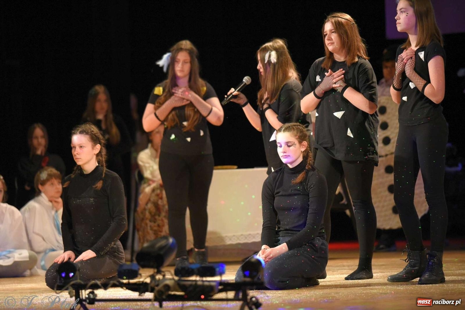 Zdjęcie w galerii na portalu naszraciborz.pl: Prymusi raciborskich szkół odebrali stypendia od miasta [FOTO i WIDEO] wiadomości z regionu