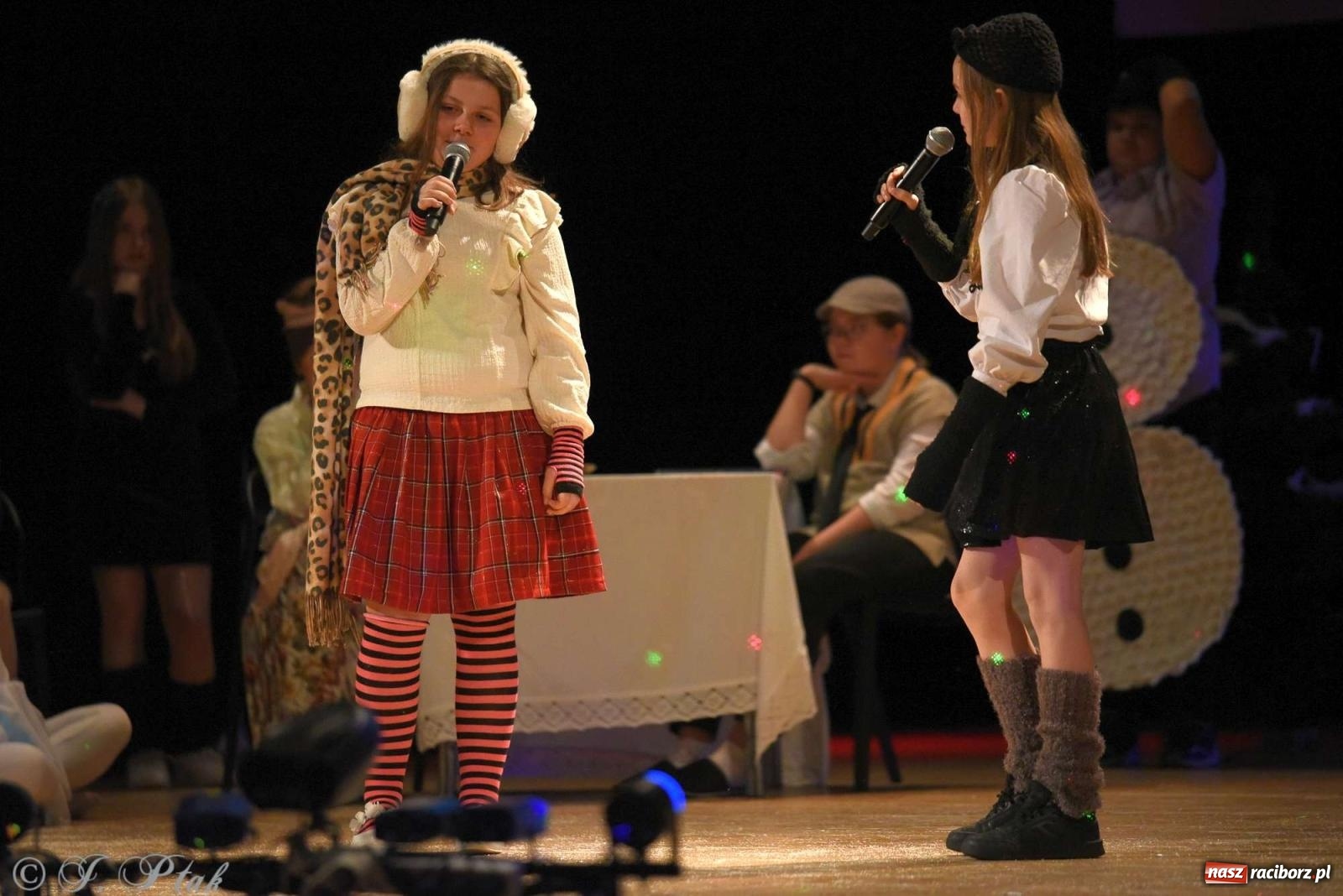 Zdjęcie w galerii na portalu naszraciborz.pl: Prymusi raciborskich szkół odebrali stypendia od miasta [FOTO i WIDEO] wiadomości z regionu