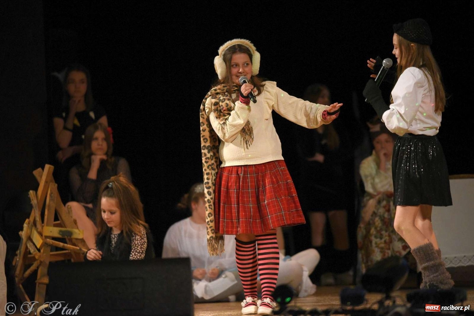 Zdjęcie w galerii na portalu naszraciborz.pl: Prymusi raciborskich szkół odebrali stypendia od miasta [FOTO i WIDEO] wiadomości z regionu