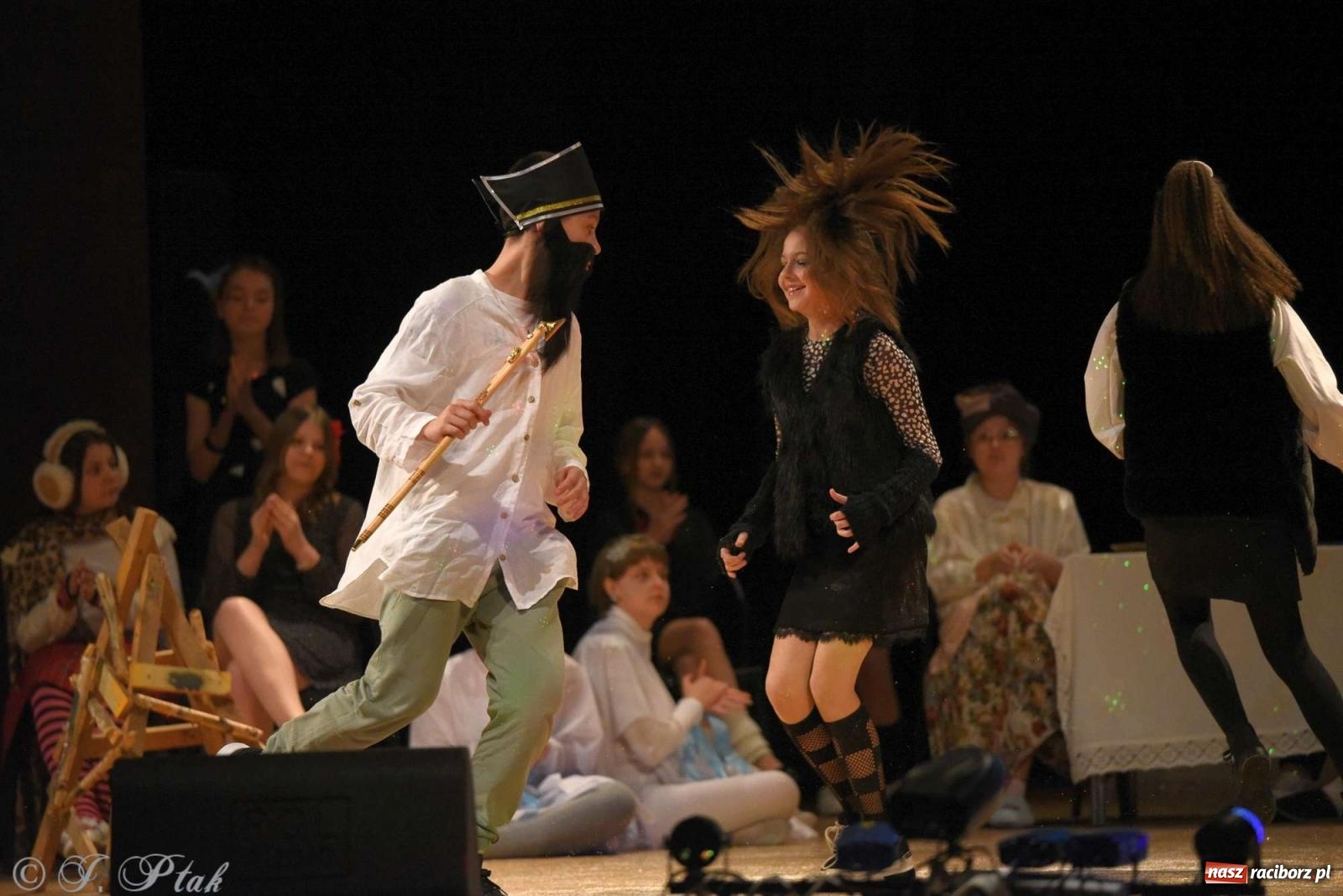 Zdjęcie w galerii na portalu naszraciborz.pl: Prymusi raciborskich szkół odebrali stypendia od miasta [FOTO i WIDEO] wiadomości z regionu