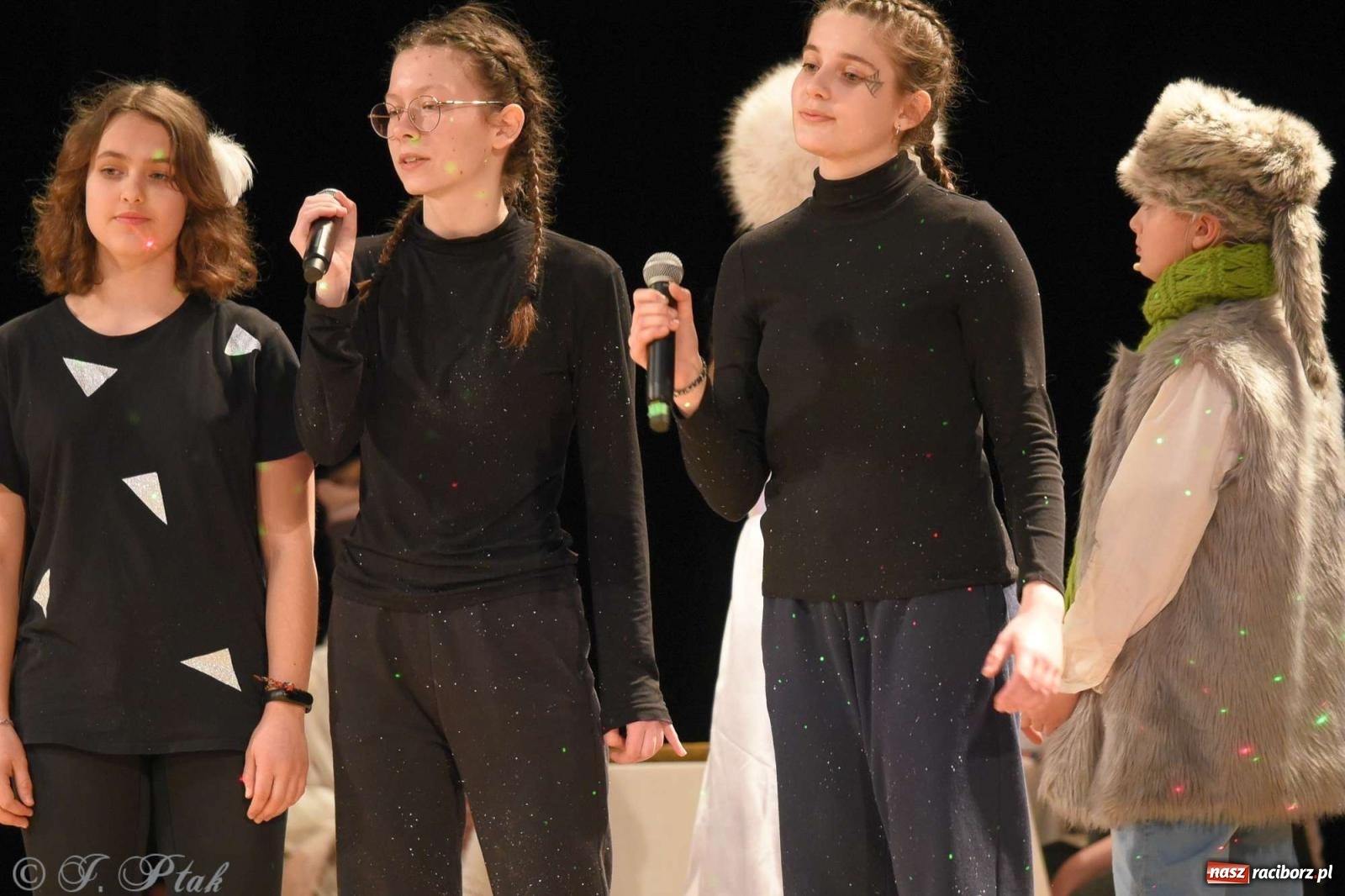 Zdjęcie w galerii na portalu naszraciborz.pl: Prymusi raciborskich szkół odebrali stypendia od miasta [FOTO i WIDEO] wiadomości z regionu