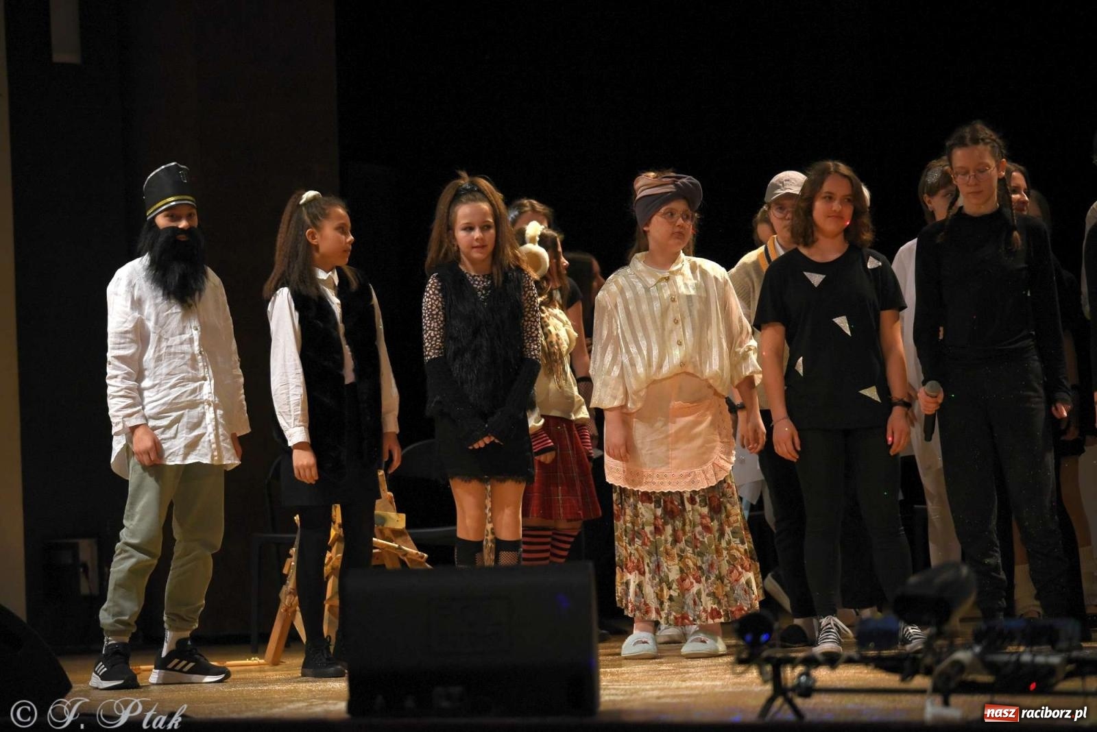 Zdjęcie w galerii na portalu naszraciborz.pl: Prymusi raciborskich szkół odebrali stypendia od miasta [FOTO i WIDEO] wiadomości z regionu