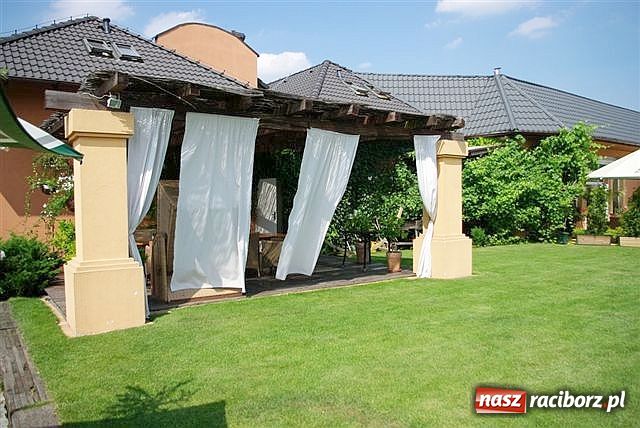 Zdjęcie w galerii na portalu naszraciborz.pl: Specjały Dworku przyciągają celebrytów wiadomości z regionu