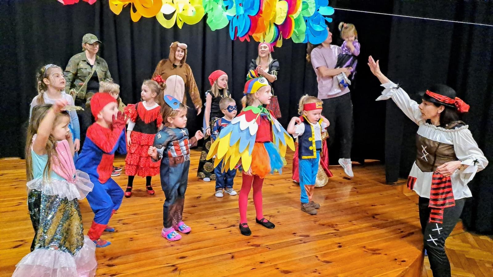 Zdjęcie w galerii na portalu naszraciborz.pl: Mali Odkrywcy - jak stać się kimś innym odkrywając samego siebie wiadomości z regionu