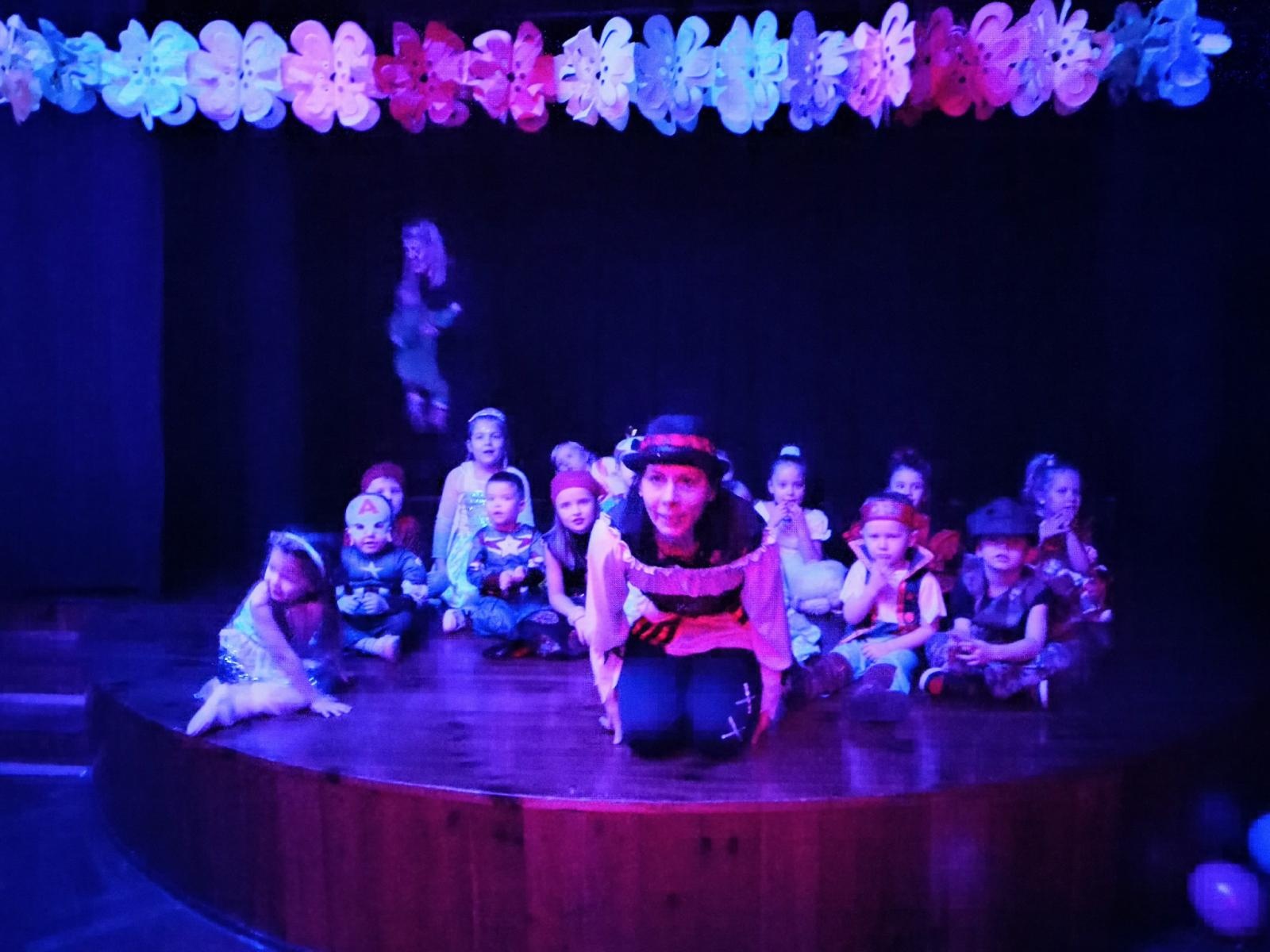 Zdjęcie w galerii na portalu naszraciborz.pl: Mali Odkrywcy - jak stać się kimś innym odkrywając samego siebie wiadomości z regionu