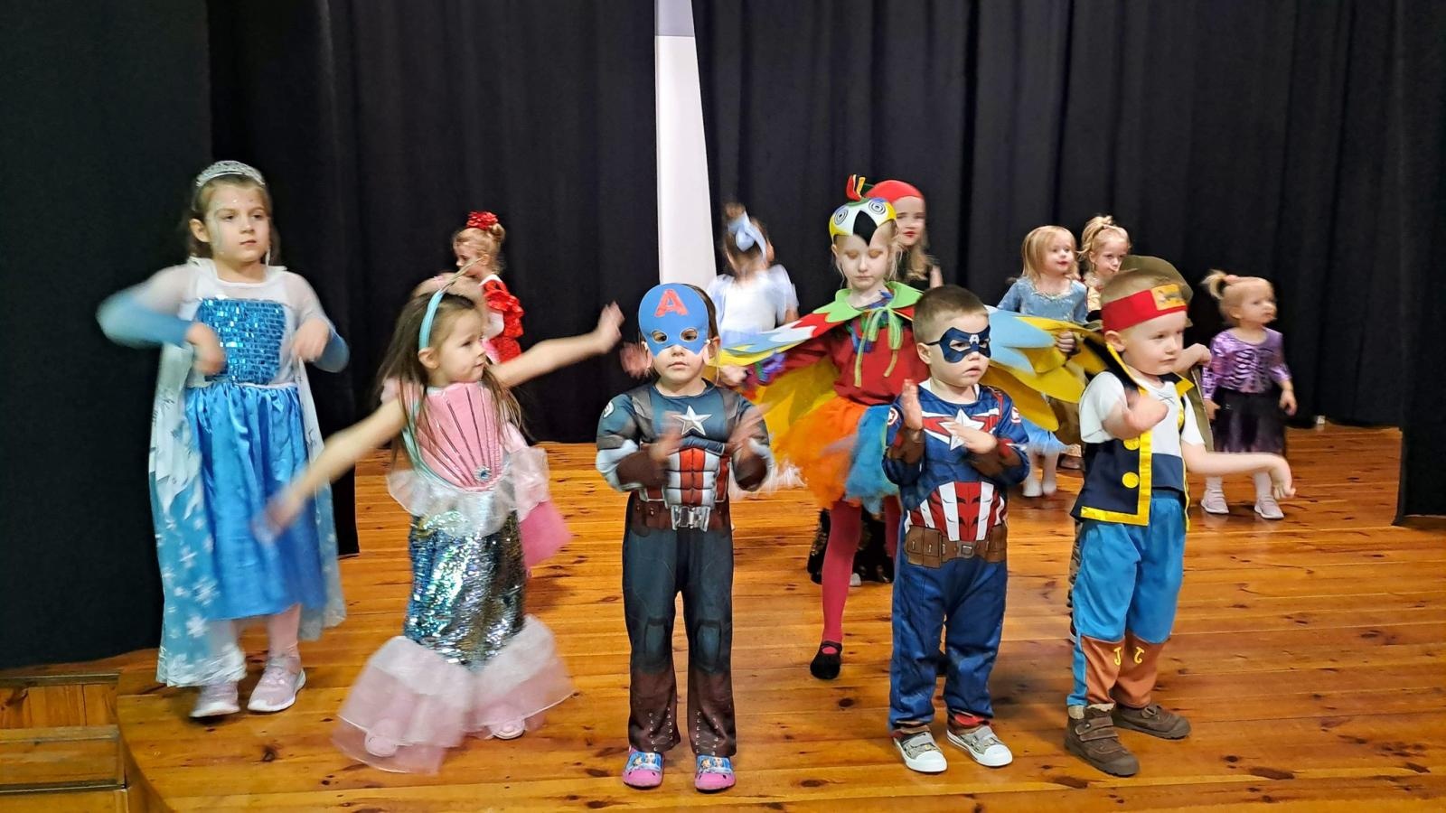 Zdjęcie w galerii na portalu naszraciborz.pl: Mali Odkrywcy - jak stać się kimś innym odkrywając samego siebie wiadomości z regionu