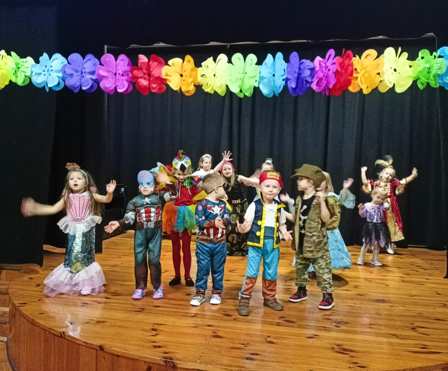 Zdjęcie w galerii na portalu naszraciborz.pl: Mali Odkrywcy - jak stać się kimś innym odkrywając samego siebie wiadomości z regionu