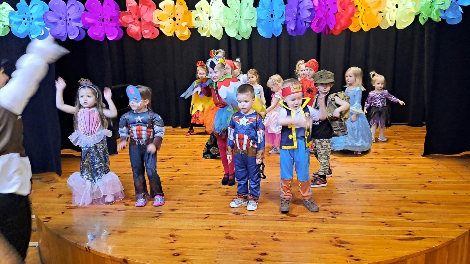 Zdjęcie w galerii na portalu naszraciborz.pl: Mali Odkrywcy - jak stać się kimś innym odkrywając samego siebie wiadomości z regionu