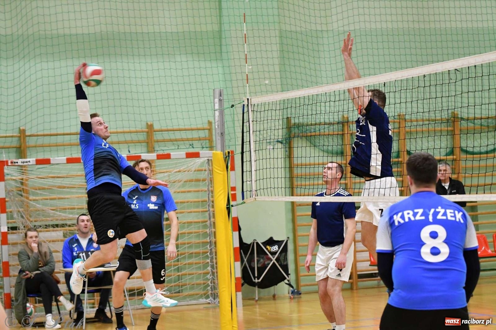 Zdjęcie w galerii na portalu naszraciborz.pl: Puchar prezydenta Raciborza wrócił do Eko-Okien wiadomości z regionu