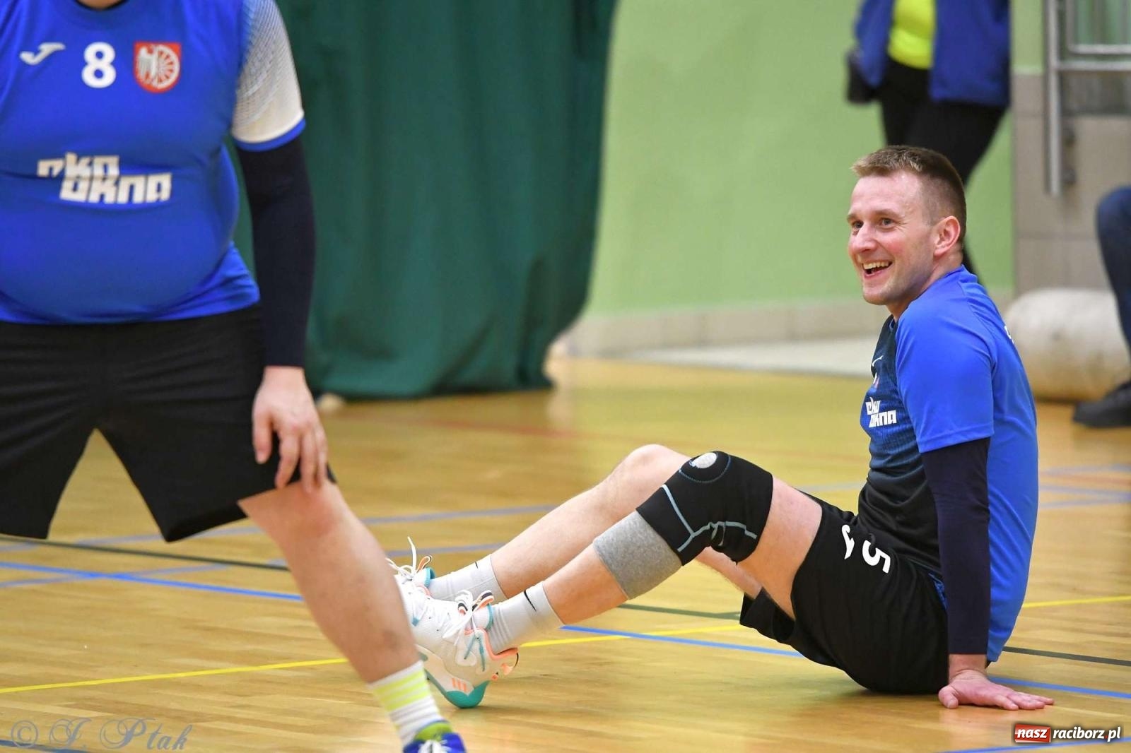 Zdjęcie w galerii na portalu naszraciborz.pl: Puchar prezydenta Raciborza wrócił do Eko-Okien wiadomości z regionu