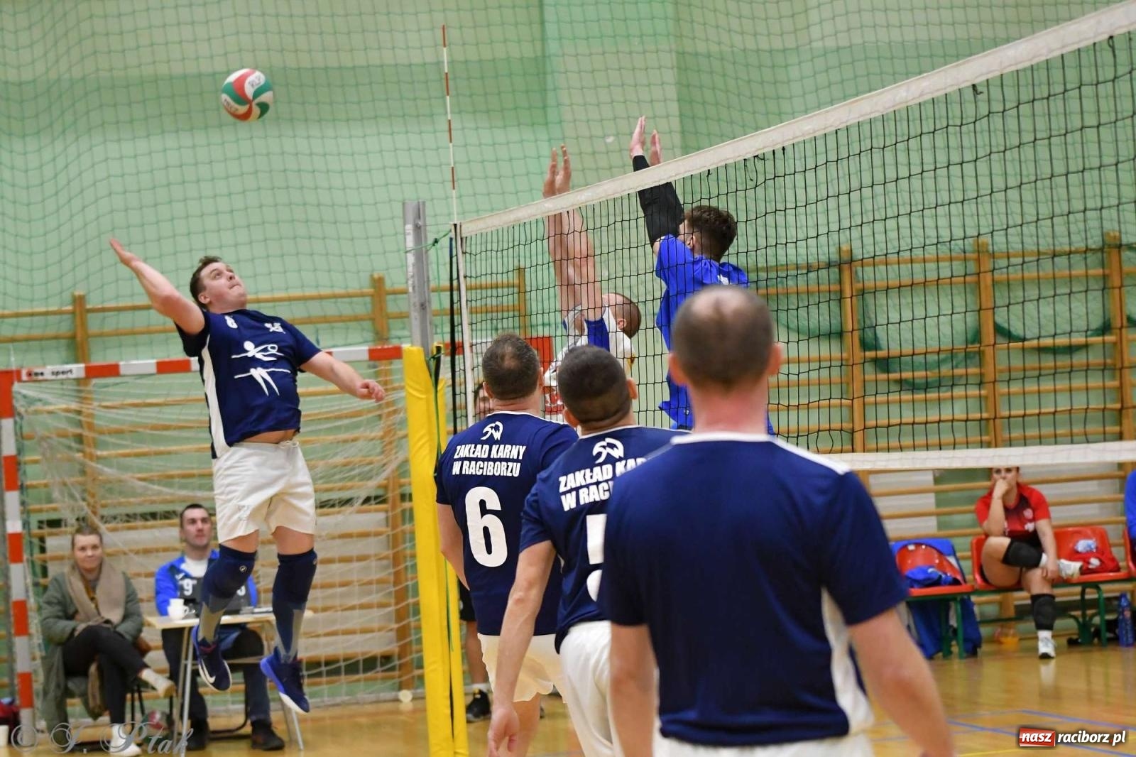 Zdjęcie w galerii na portalu naszraciborz.pl: Puchar prezydenta Raciborza wrócił do Eko-Okien wiadomości z regionu