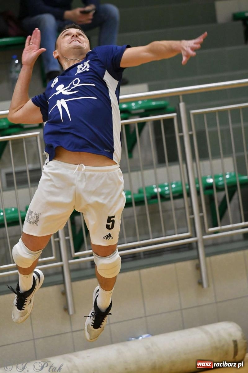 Zdjęcie w galerii na portalu naszraciborz.pl: Puchar prezydenta Raciborza wrócił do Eko-Okien wiadomości z regionu