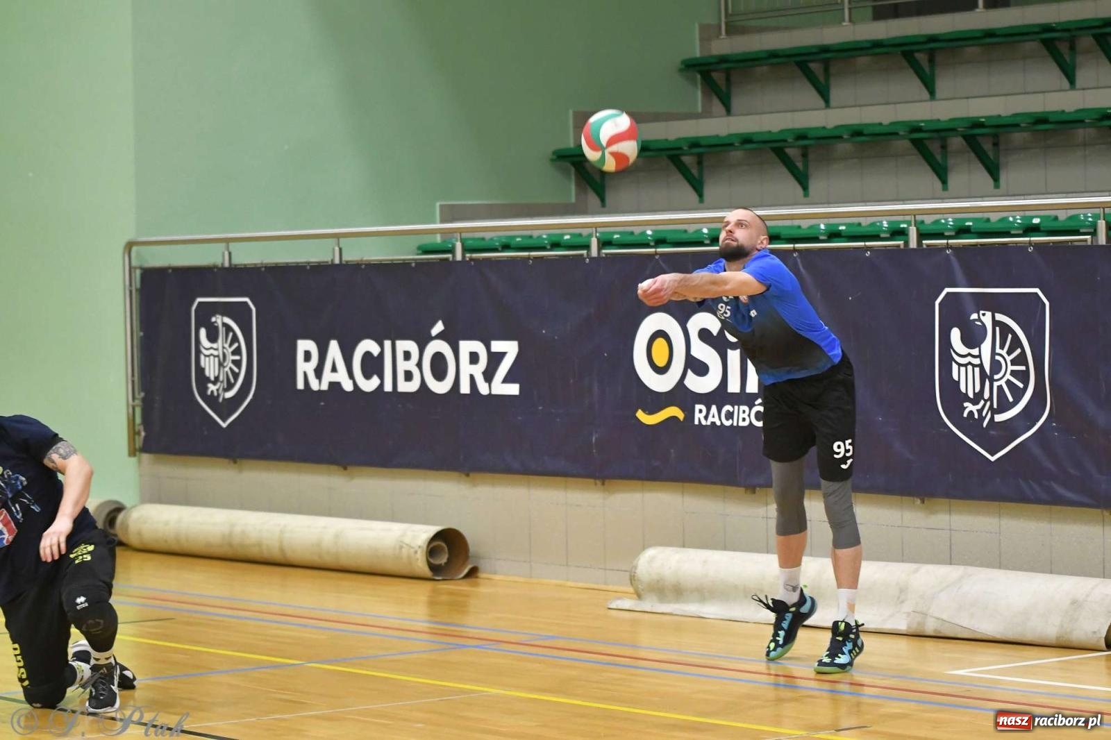 Zdjęcie w galerii na portalu naszraciborz.pl: Puchar prezydenta Raciborza wrócił do Eko-Okien wiadomości z regionu