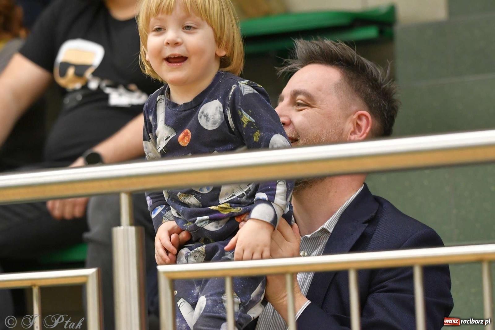 Zdjęcie w galerii na portalu naszraciborz.pl: Puchar prezydenta Raciborza wrócił do Eko-Okien wiadomości z regionu