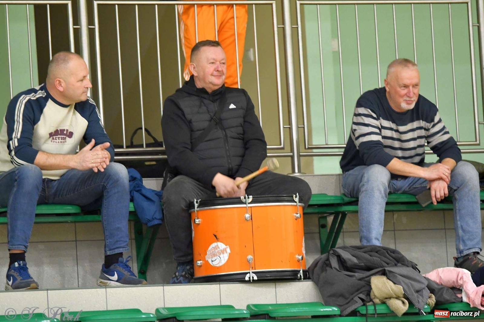 Zdjęcie w galerii na portalu naszraciborz.pl: Puchar prezydenta Raciborza wrócił do Eko-Okien wiadomości z regionu