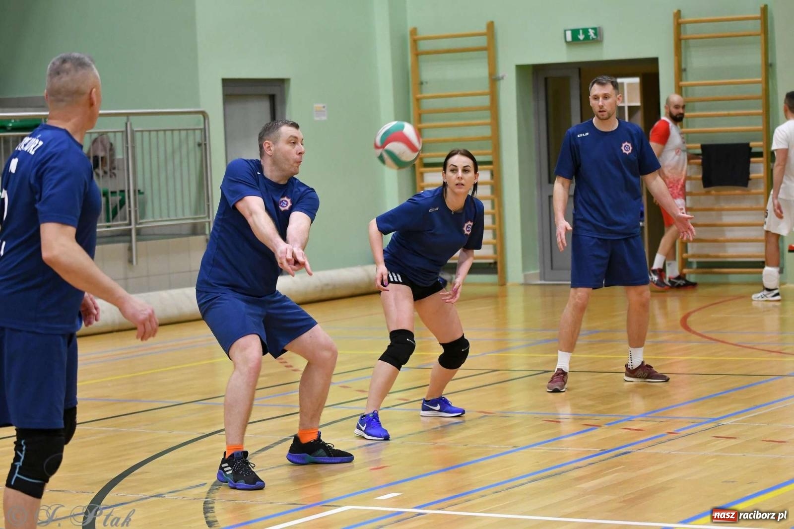 Zdjęcie w galerii na portalu naszraciborz.pl: Puchar prezydenta Raciborza wrócił do Eko-Okien wiadomości z regionu