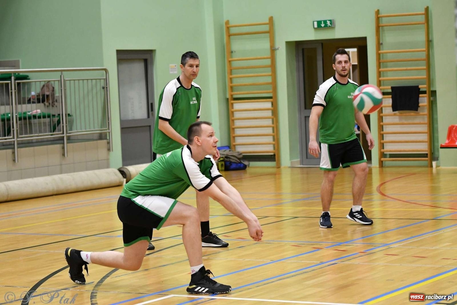 Zdjęcie w galerii na portalu naszraciborz.pl: Puchar prezydenta Raciborza wrócił do Eko-Okien wiadomości z regionu