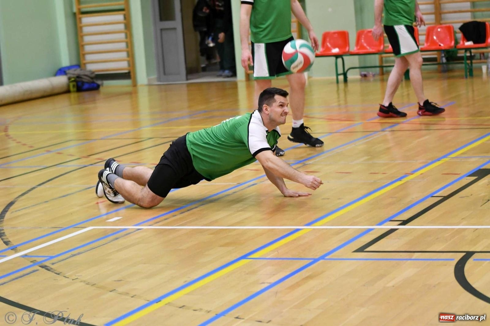 Zdjęcie w galerii na portalu naszraciborz.pl: Puchar prezydenta Raciborza wrócił do Eko-Okien wiadomości z regionu