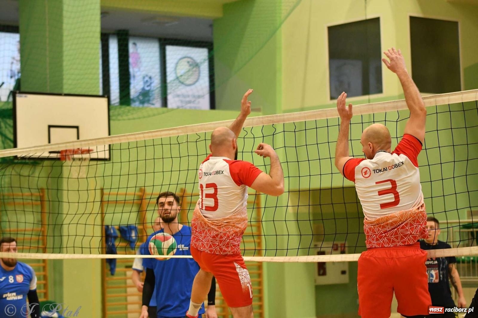 Zdjęcie w galerii na portalu naszraciborz.pl: Puchar prezydenta Raciborza wrócił do Eko-Okien wiadomości z regionu