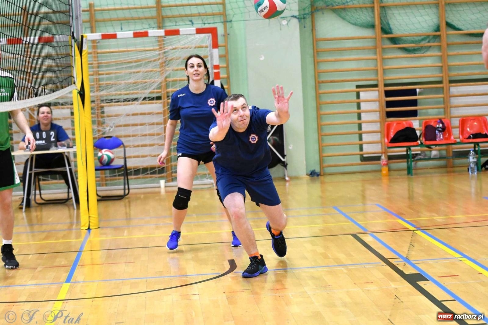 Zdjęcie w galerii na portalu naszraciborz.pl: Puchar prezydenta Raciborza wrócił do Eko-Okien wiadomości z regionu