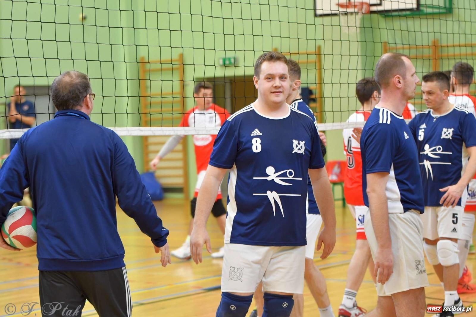 Zdjęcie w galerii na portalu naszraciborz.pl: Puchar prezydenta Raciborza wrócił do Eko-Okien wiadomości z regionu