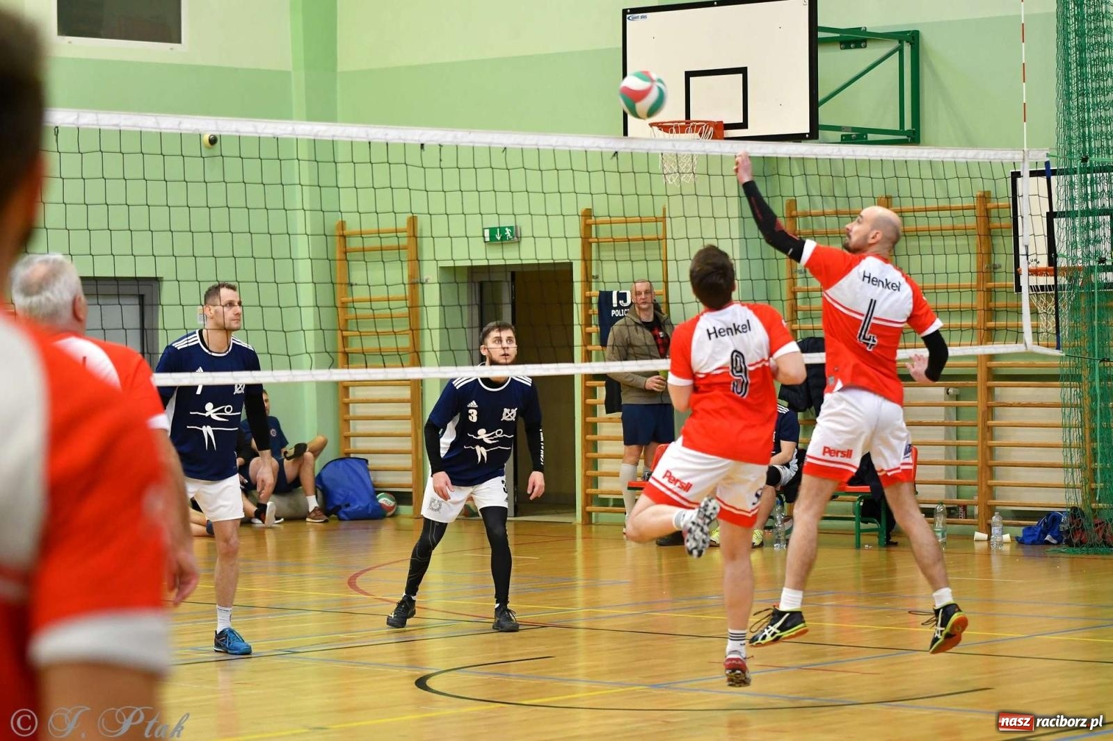 Zdjęcie w galerii na portalu naszraciborz.pl: Puchar prezydenta Raciborza wrócił do Eko-Okien wiadomości z regionu