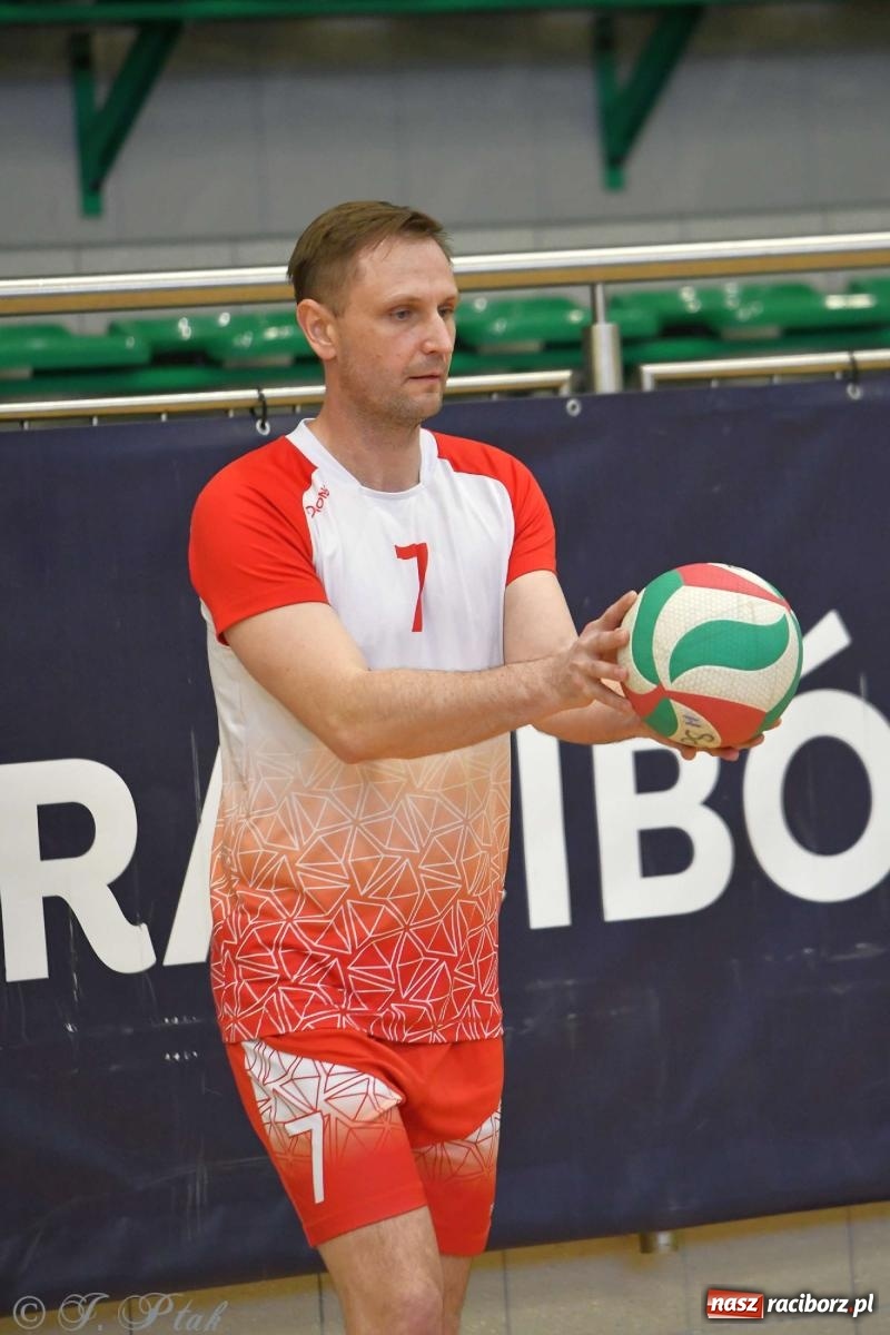 Zdjęcie w galerii na portalu naszraciborz.pl: Puchar prezydenta Raciborza wrócił do Eko-Okien wiadomości z regionu