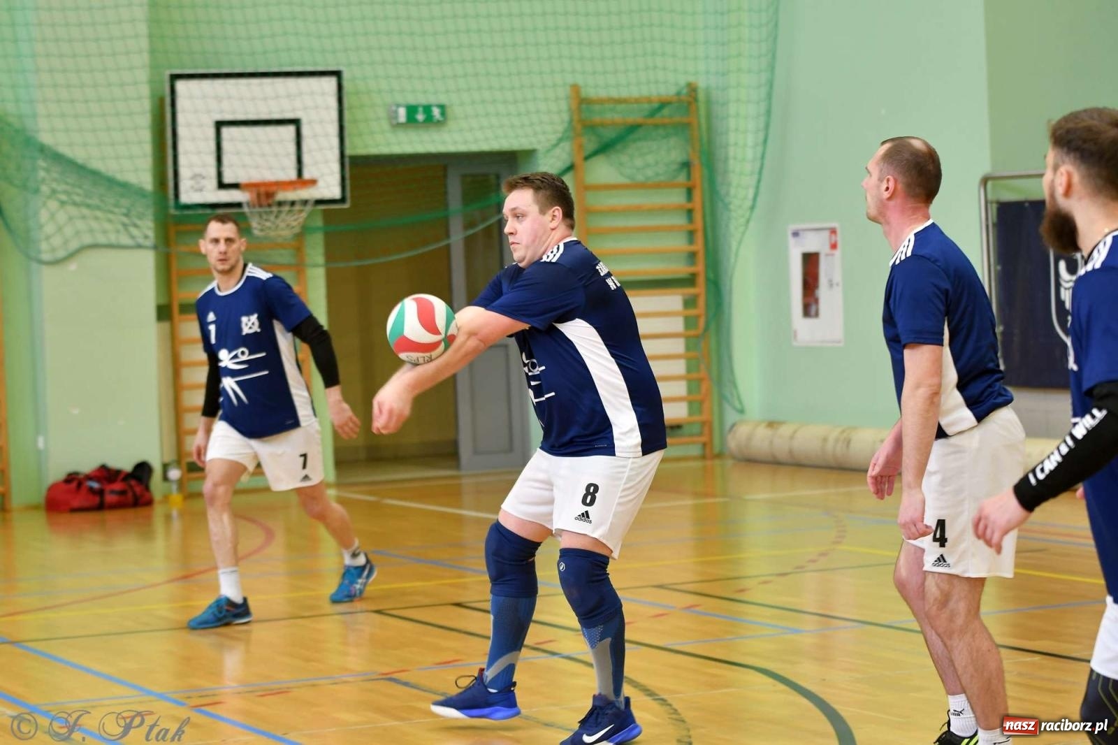 Zdjęcie w galerii na portalu naszraciborz.pl: Puchar prezydenta Raciborza wrócił do Eko-Okien wiadomości z regionu