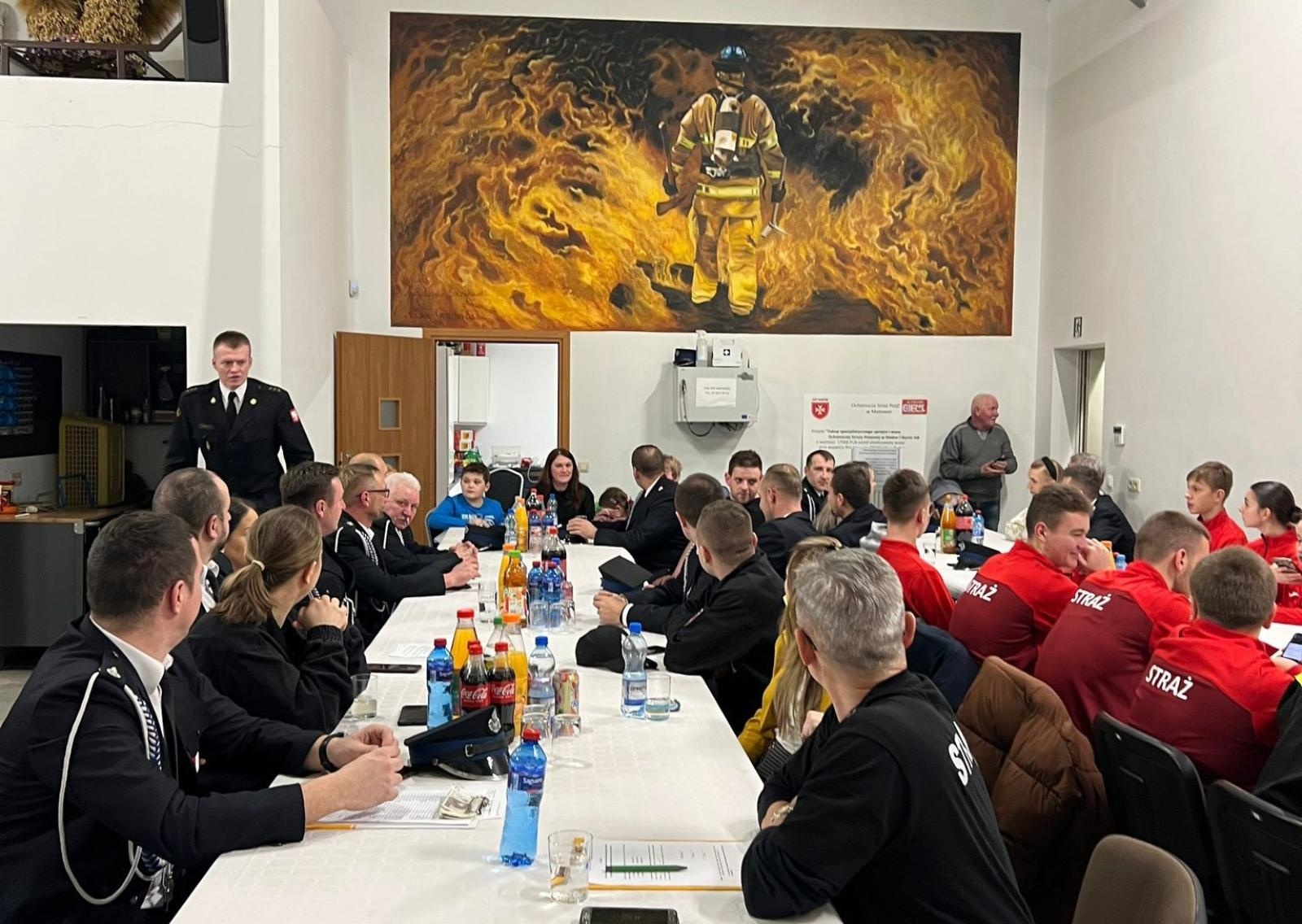 Zdjęcie w galerii na portalu naszraciborz.pl: OSP Maków ze wsparciem Aktywnych dla Lepszego Jutra wiadomości z regionu