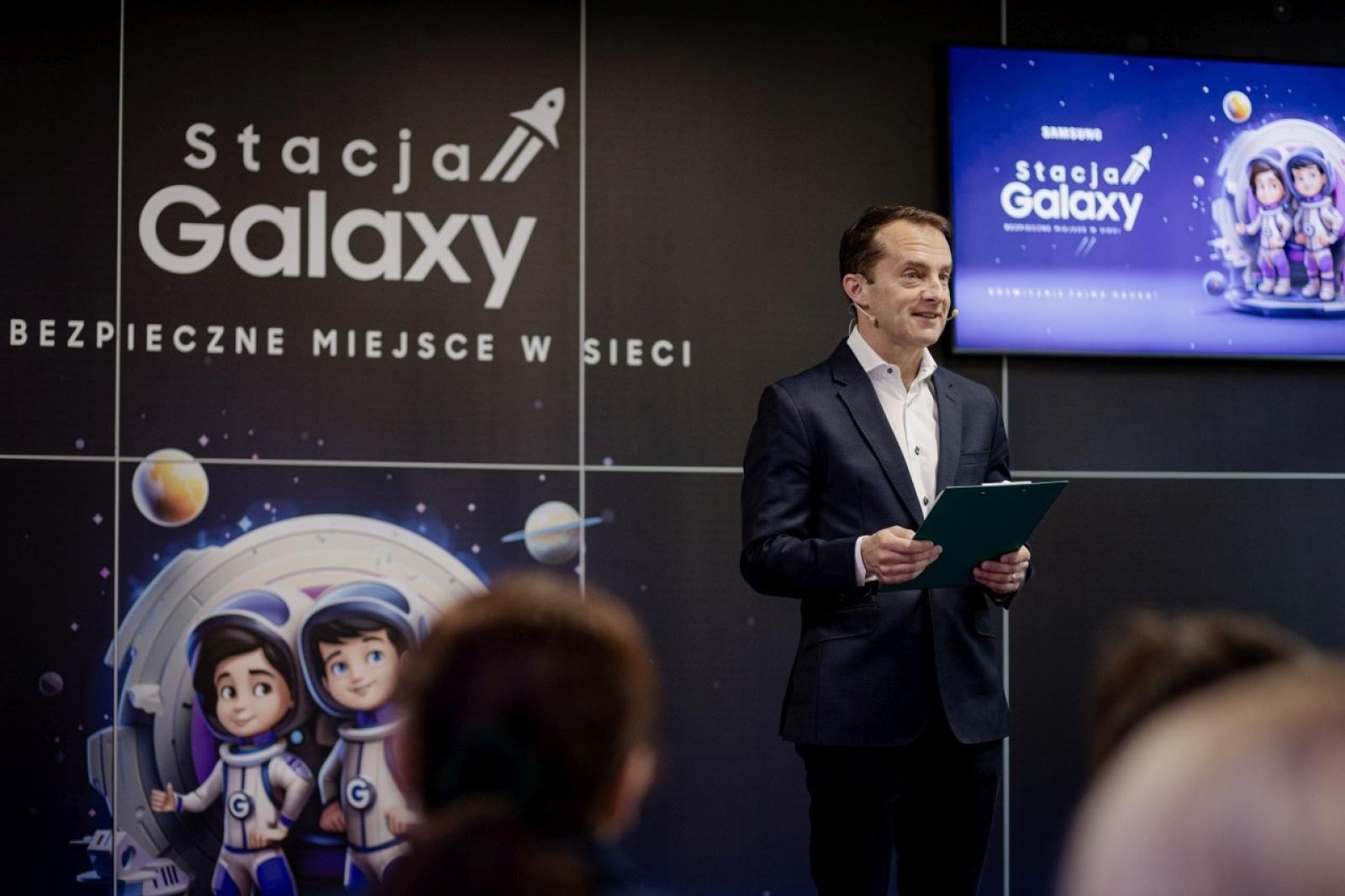 Zdjęcie w galerii na portalu naszraciborz.pl: Do 31 marca szkoły podstawowe mogą zgłaszać się do programu edukacyjnego o cyberbezpieczeństwie wiadomości z regionu