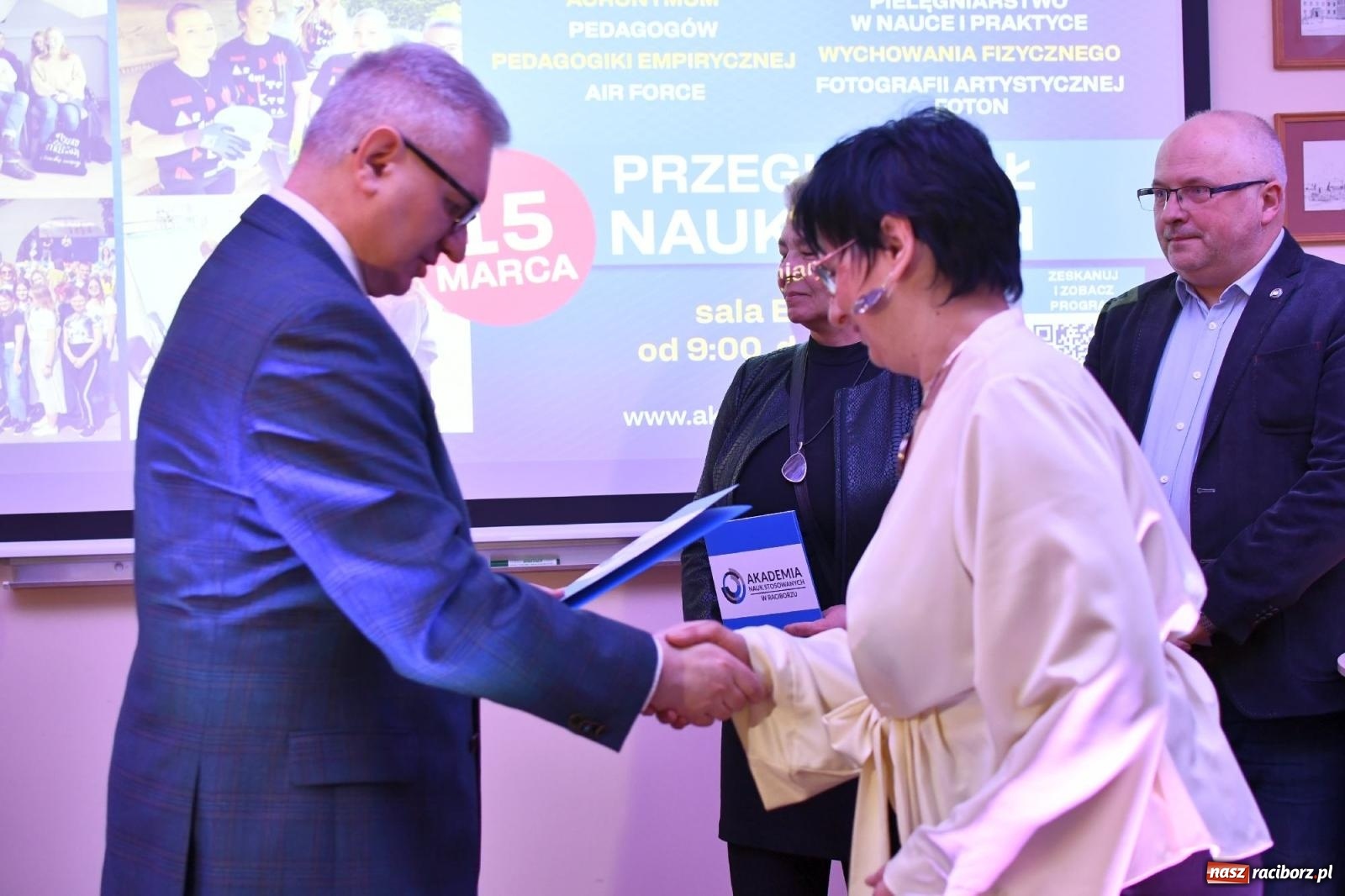 Zdjęcie w galerii na portalu naszraciborz.pl: Trzecie seminarium czasopisma naukowego Eunomia oraz Konferencja Studenckich Kół Naukowych wiadomości z regionu