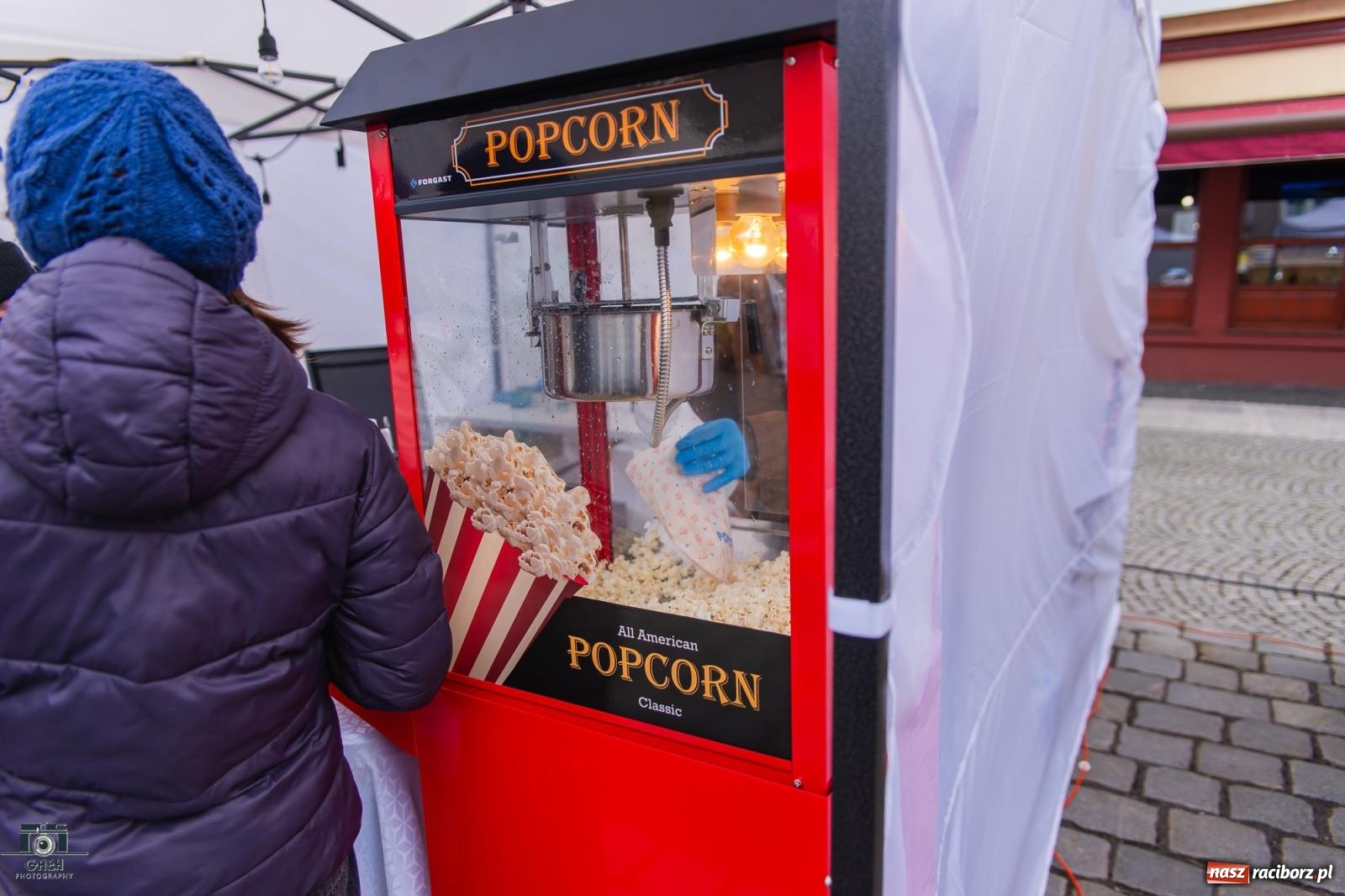 Zdjęcie w galerii na portalu naszraciborz.pl: Na rynku ruszył jarmark wielkanocny [FOTO i WIDEO] wiadomości z regionu
