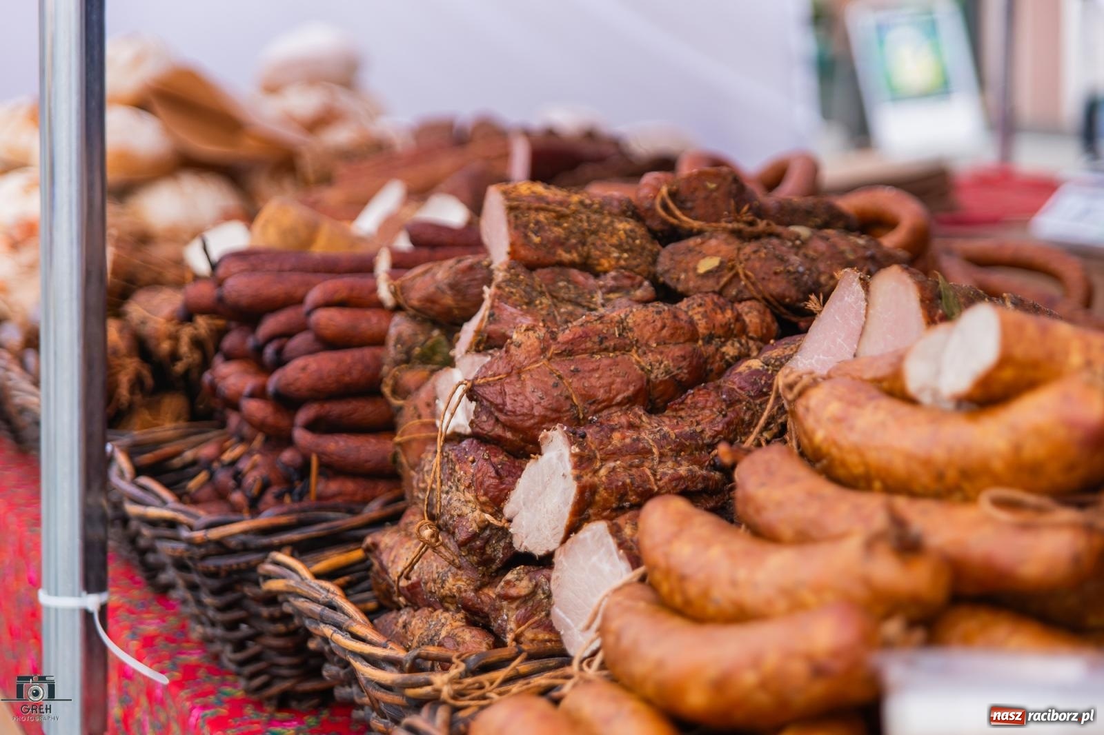 Zdjęcie w galerii na portalu naszraciborz.pl: Na rynku ruszył jarmark wielkanocny [FOTO i WIDEO] wiadomości z regionu