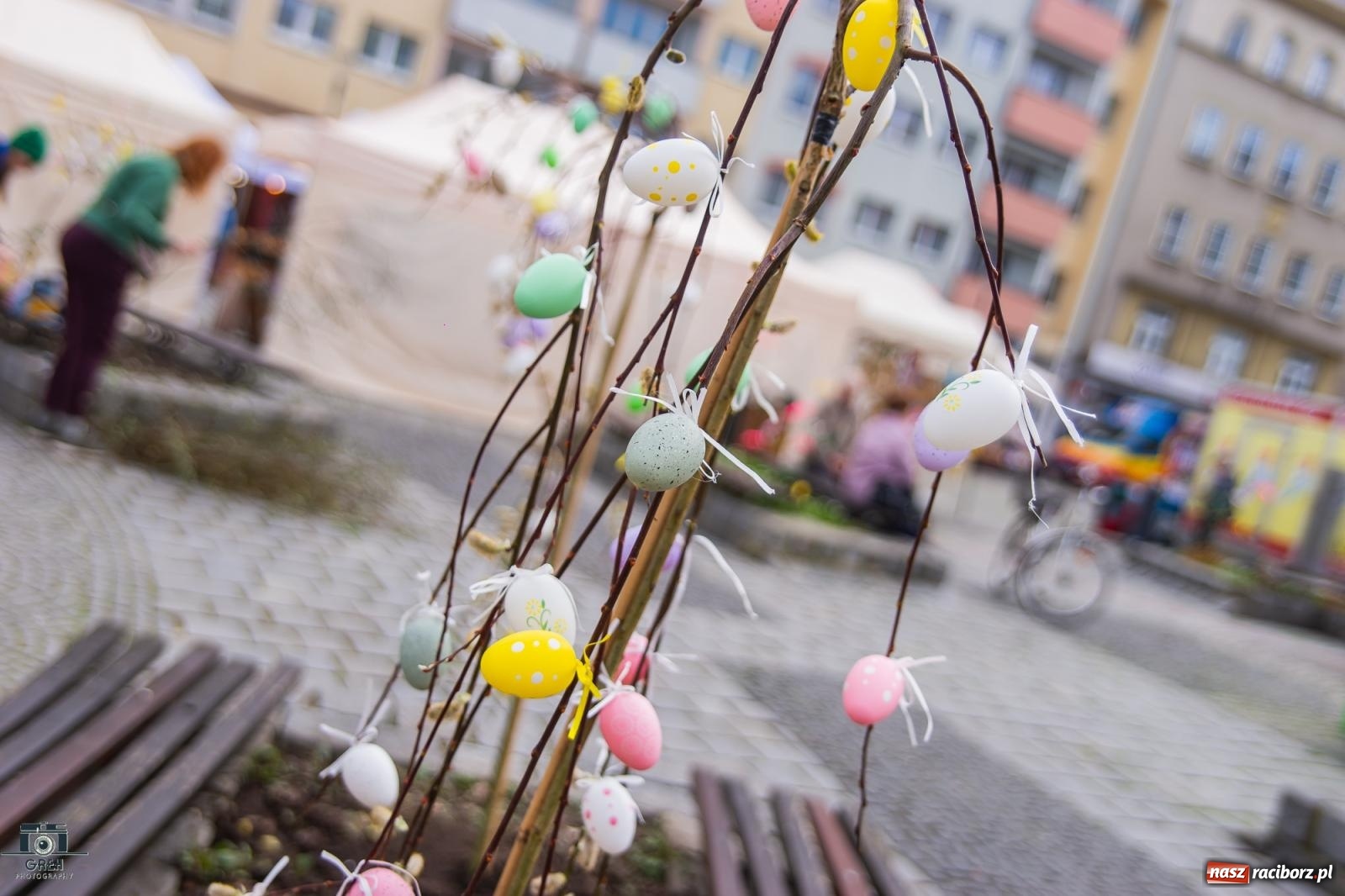 Zdjęcie w galerii na portalu naszraciborz.pl: Na rynku ruszył jarmark wielkanocny [FOTO i WIDEO] wiadomości z regionu
