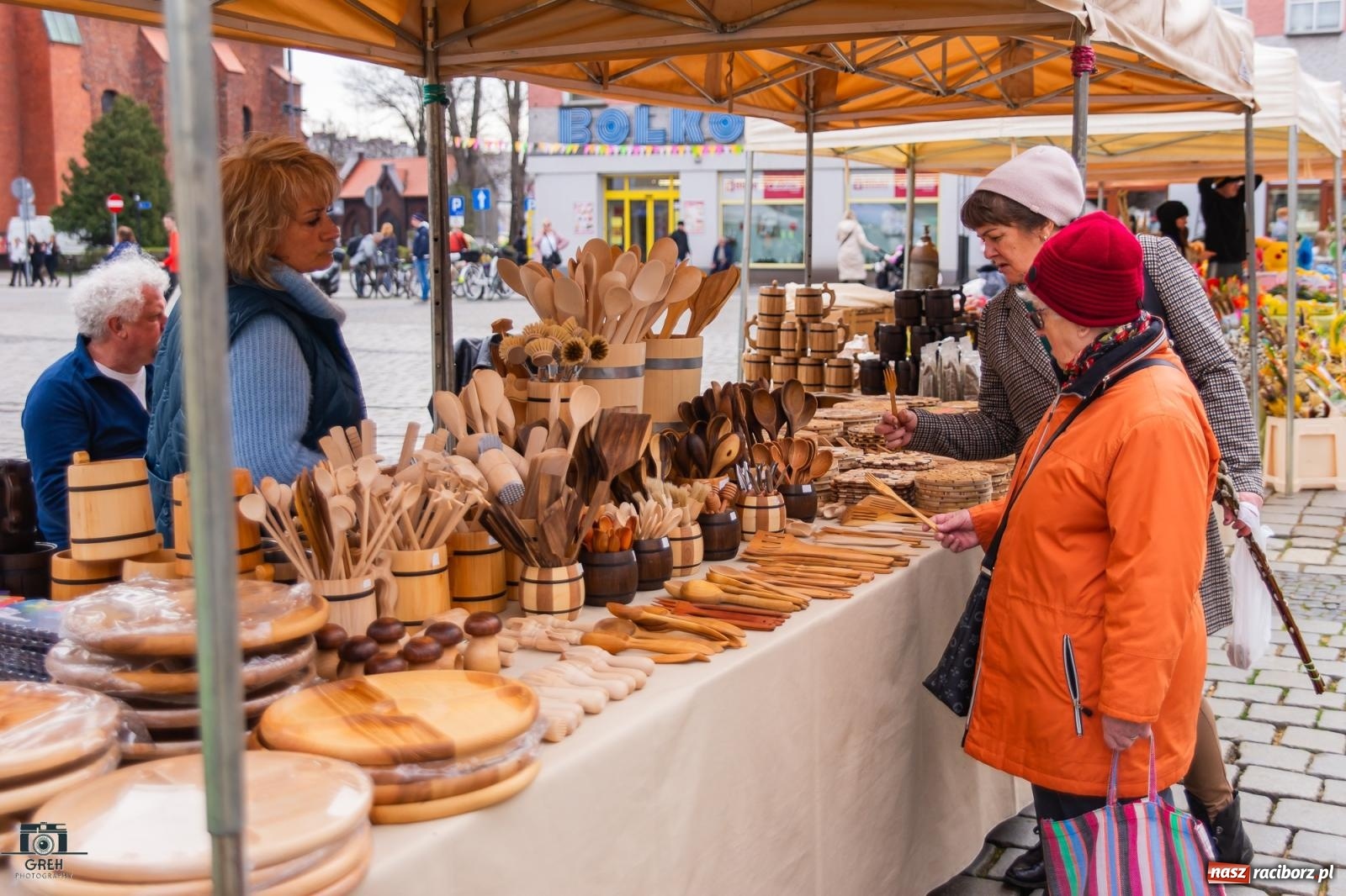 Zdjęcie w galerii na portalu naszraciborz.pl: Na rynku ruszył jarmark wielkanocny [FOTO i WIDEO] wiadomości z regionu