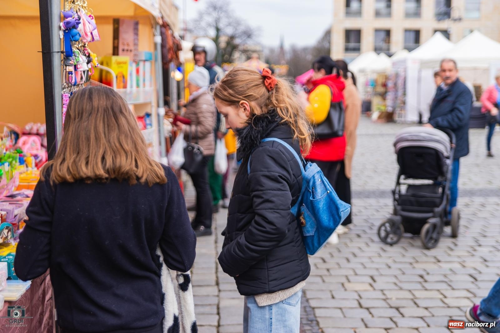 Zdjęcie w galerii na portalu naszraciborz.pl: Na rynku ruszył jarmark wielkanocny [FOTO i WIDEO] wiadomości z regionu