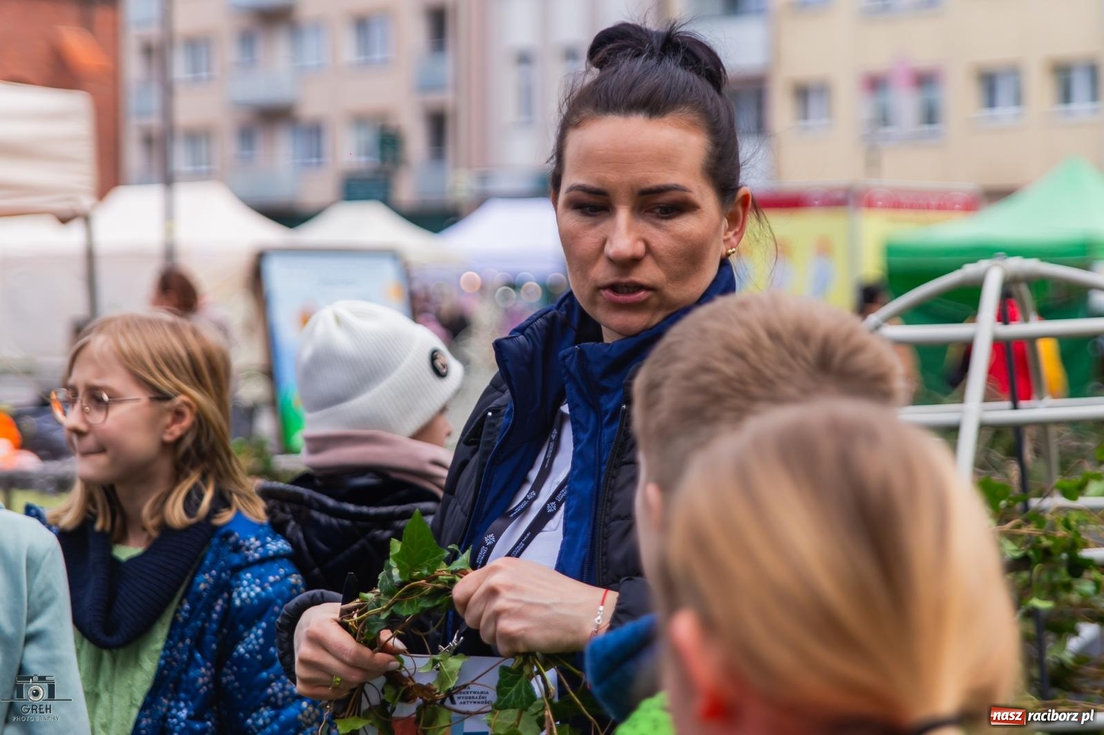 Zdjęcie w galerii na portalu naszraciborz.pl: Na rynku ruszył jarmark wielkanocny [FOTO i WIDEO] wiadomości z regionu