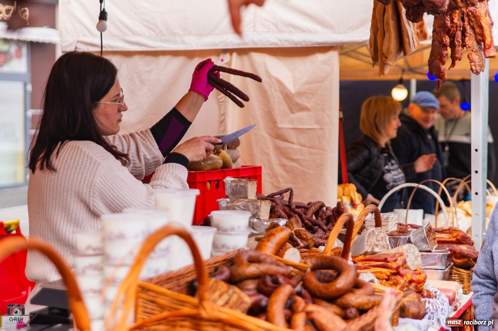 Zdjęcie w galerii na portalu naszraciborz.pl: Na rynku ruszył jarmark wielkanocny [FOTO i WIDEO] wiadomości z regionu